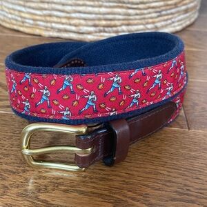 Vineyard Vines Football Belt Brown Leather Silk Print Sz 28
